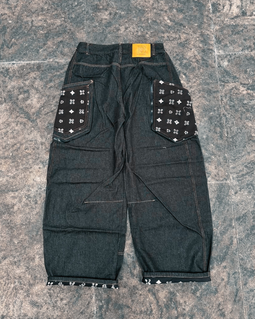 (NEW) Zipper Ceplok Isen Baggy Jeans